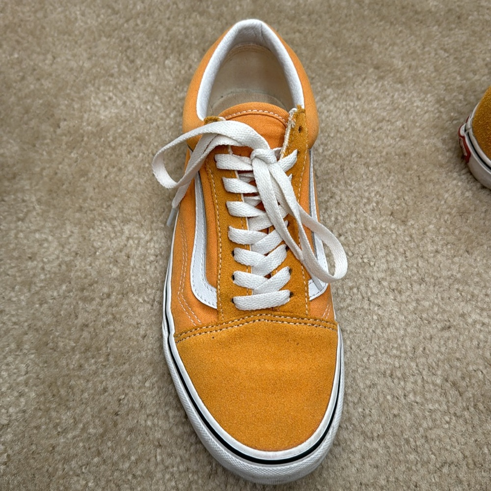 Vans - Picture 4 of 7